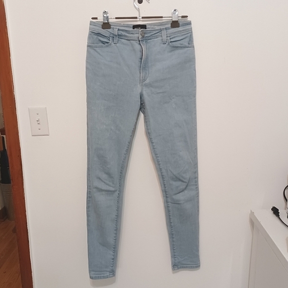 ⚡️SALE⚡️Nasty Gal Light Semi-Acid Wash Skinny Jeans - Picture 6 of 14